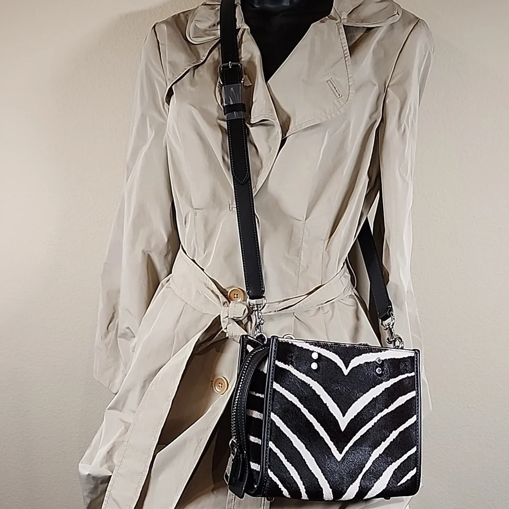 Coach Rogue 20 In Haircalf With Zebra Print - Picture 16 of 16